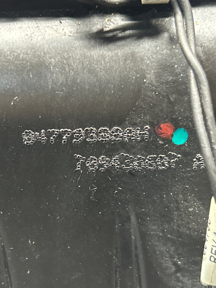 2005-2007 CHRYSLER 300C SRT8 AUTOMATIC TRANSMISSION GEAR SHIFTER SELECTOR OEM