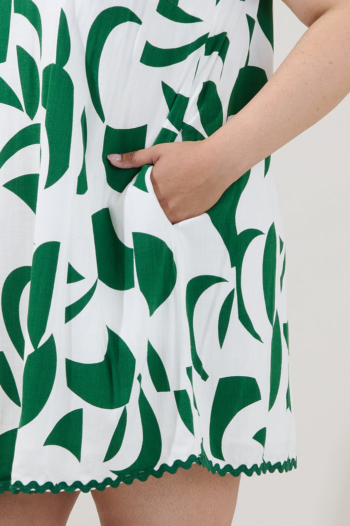 Auriel Shift Mini Dress Abstract Curve