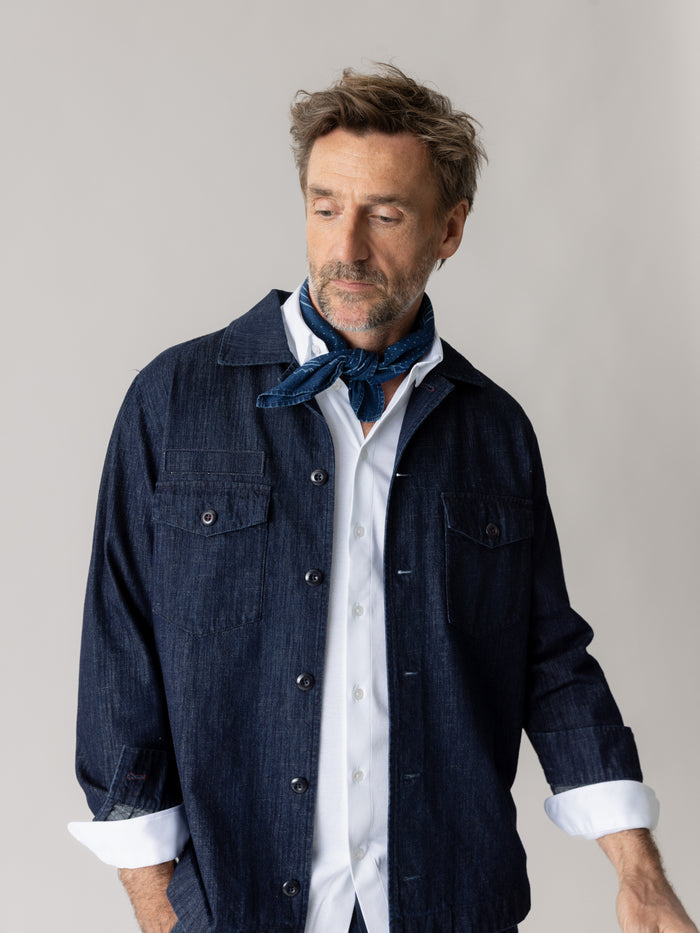 Modelshot / Indigo Blue / Detail