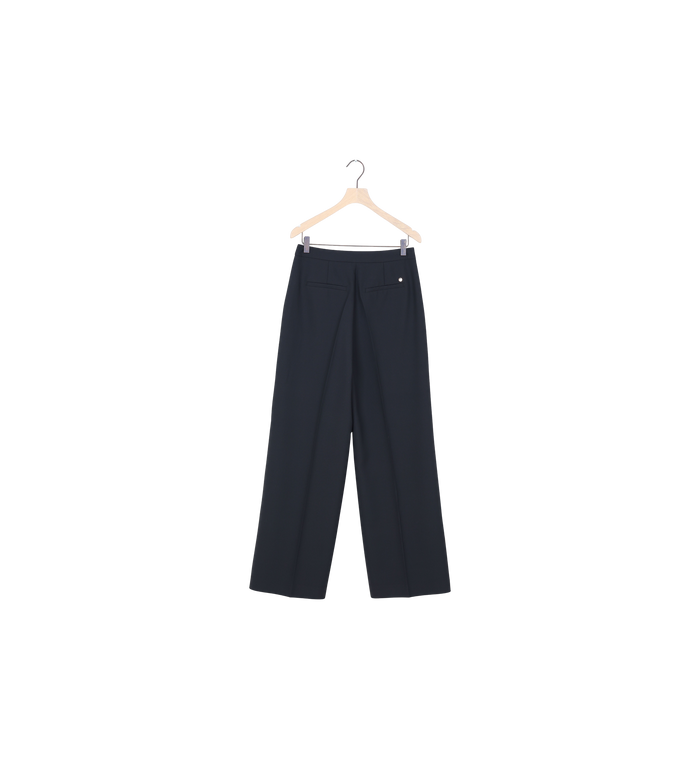 Packshot / Black / ReLoved
