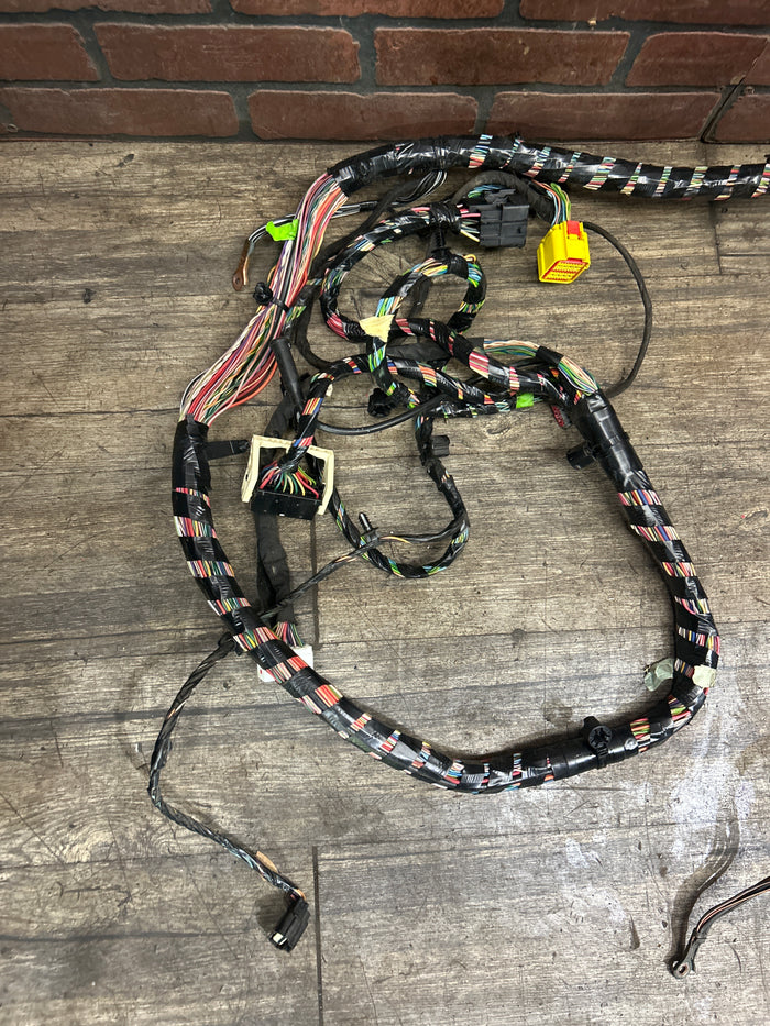 2010 DODGE CHALLENGER SRT8 6.1L OEM BODY WIRE WIRING HARNESS 68056021AA
