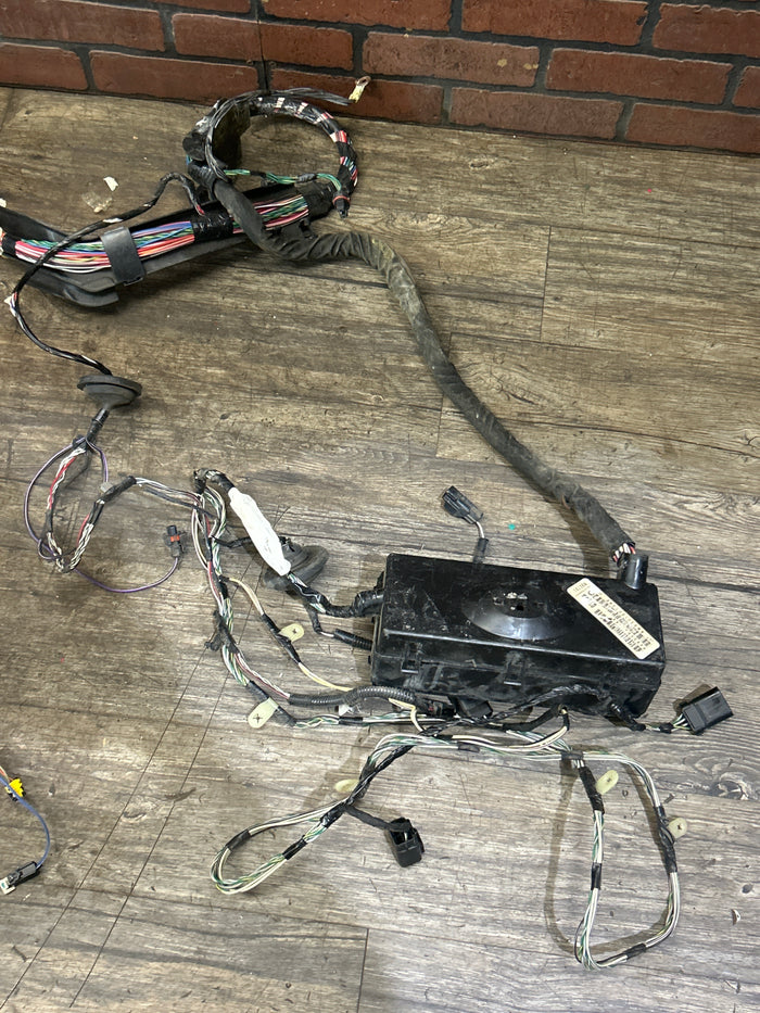 2010 DODGE CHALLENGER SRT8 6.1L OEM BODY WIRE WIRING HARNESS 68056021AA