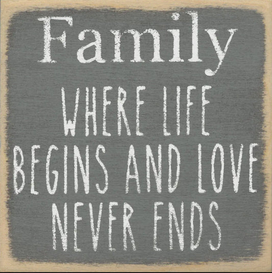 Accessories/Gifts - Family Wooden Block Sign