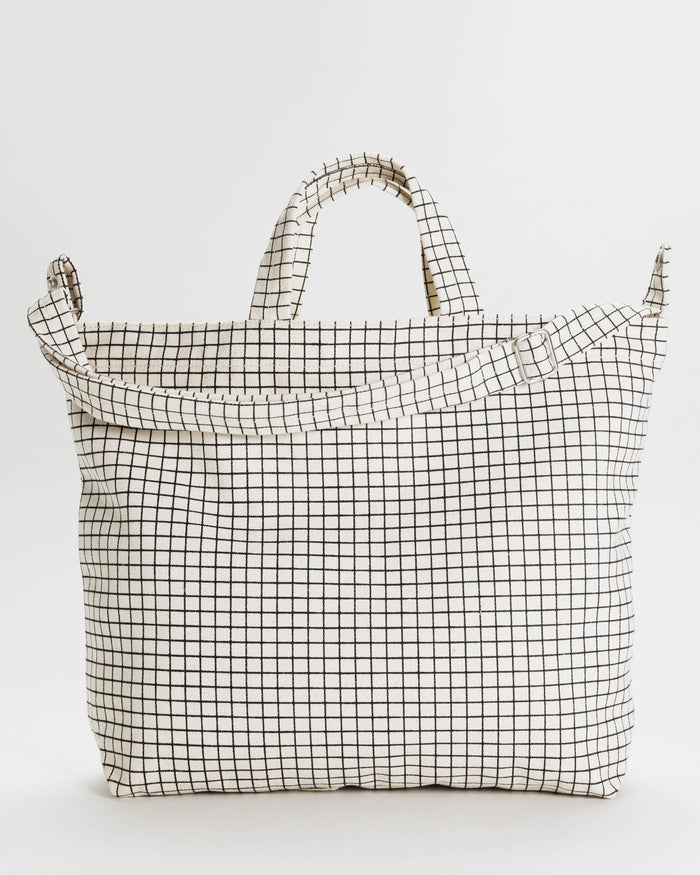 short-and-an-adjustable-handle-on-horizontal-zip-duck-bag-black-small--black-square-print