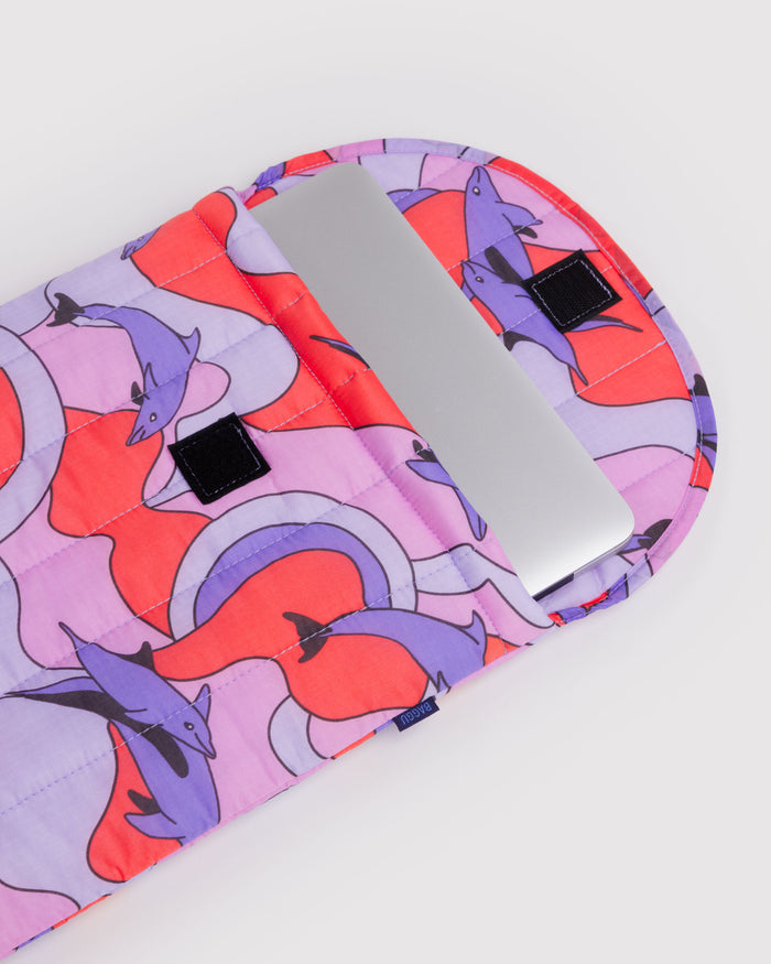 Colourful quilted laptop sleeve with dolphin design