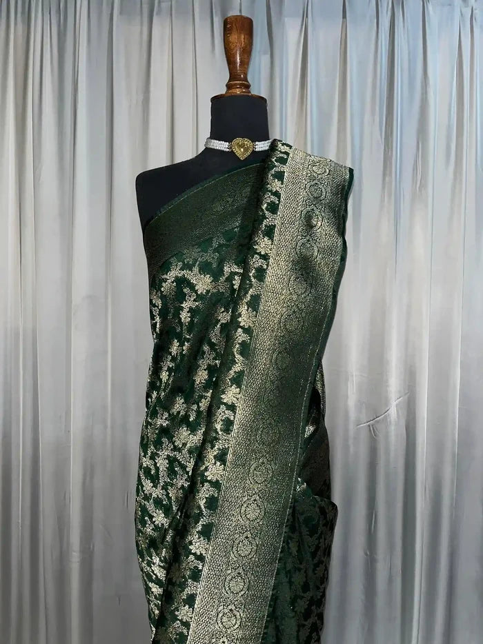 Banarsi Silk: Nori
