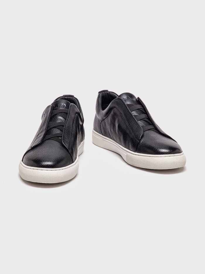 sneakers / Black Smart Premium Sneakers