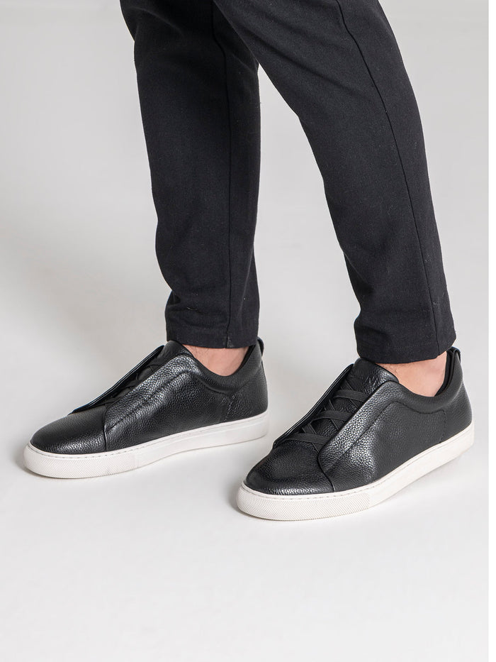 sneakers / Black Smart Premium Sneakers