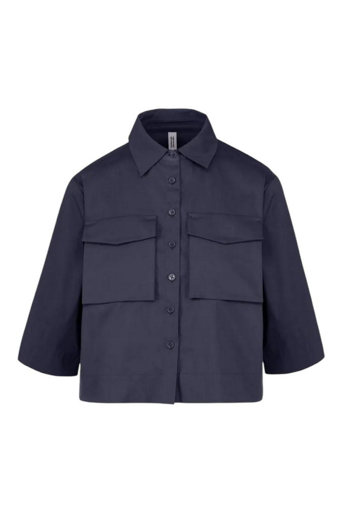 Camicia donna blu con tasche a toppa