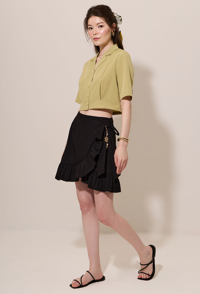 Cropped Fitted Hem Short Sleeve Top