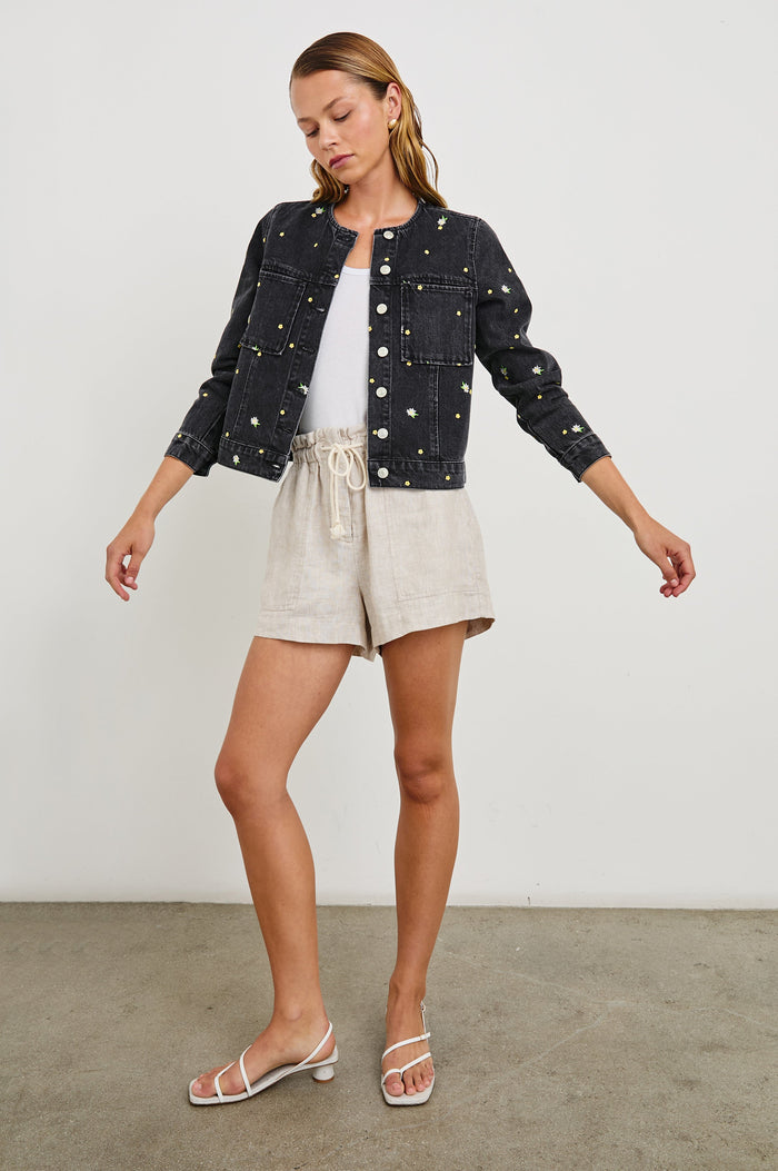 LIDO-ASH-BLACK-FLORAL-FULL FRONT BODY