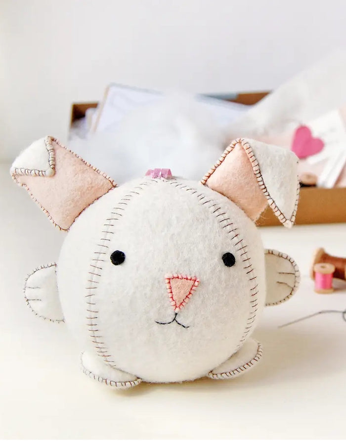 Rabbit Beginner's Felt Craft Sewing Kit, Clara and Macy
