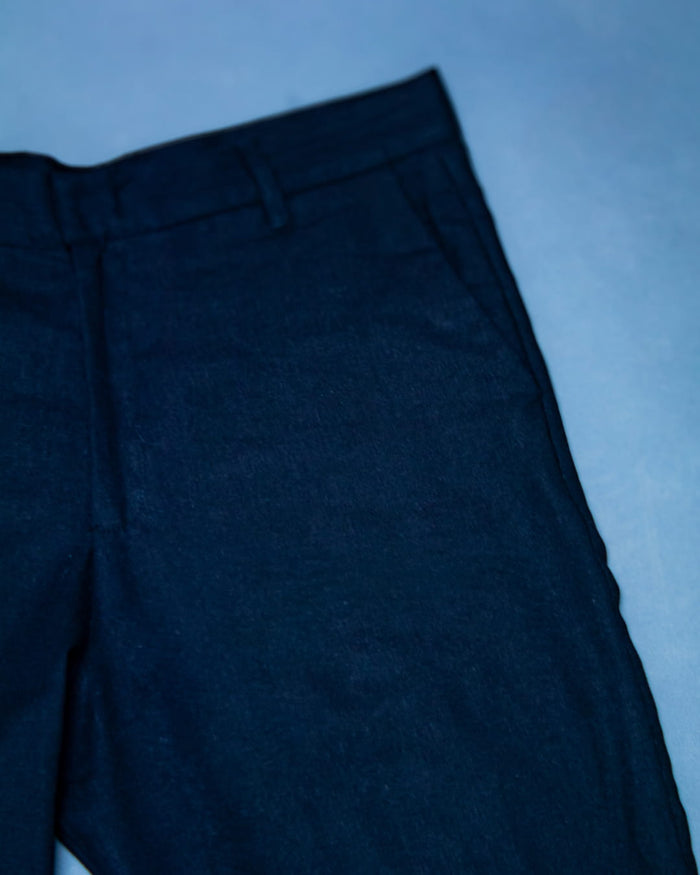 Short Noir Linen