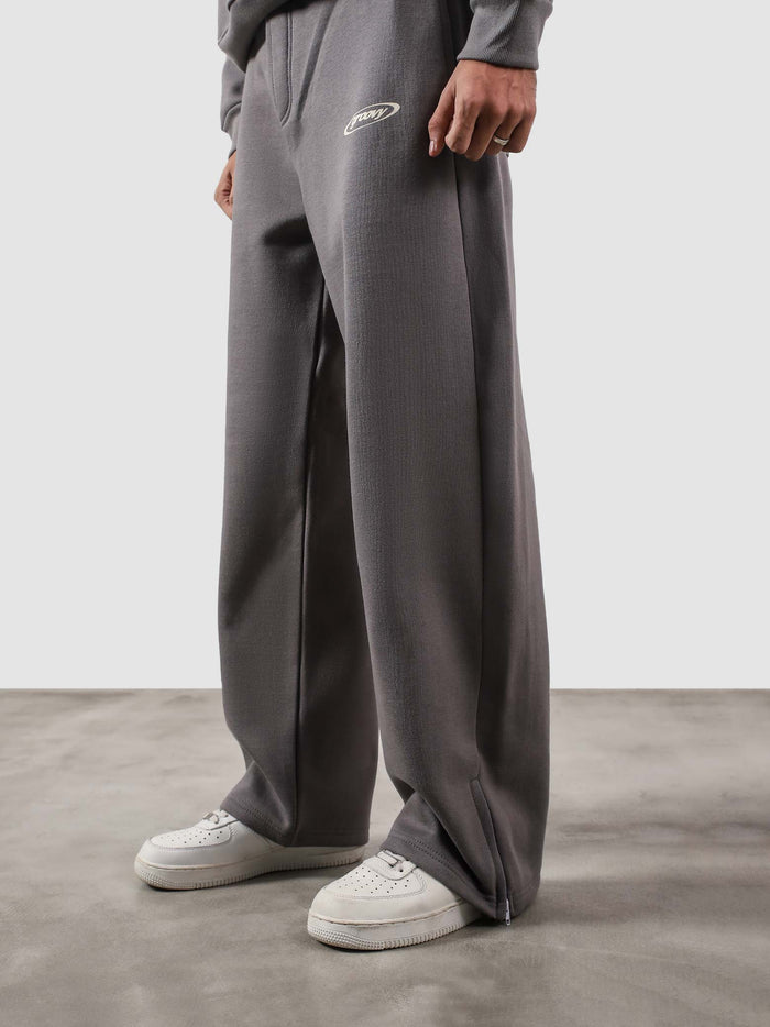 Utility Sweats granite grey male model back view relaxed fit Pakistan – GROOVY