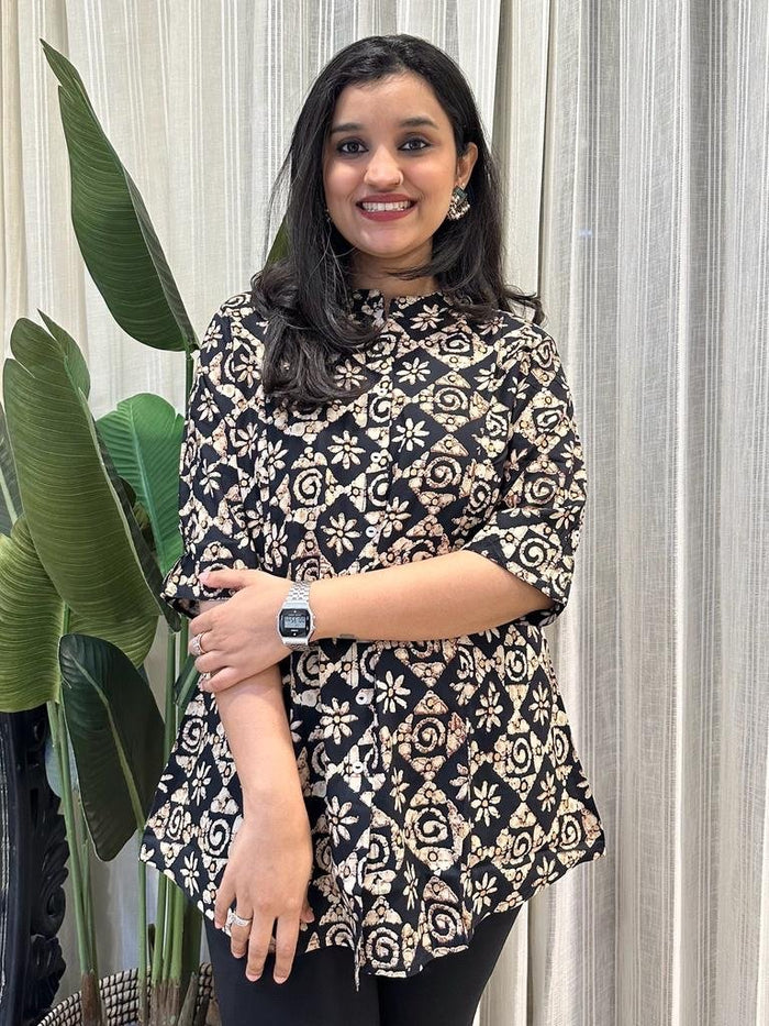 Weekend Rayon Short Kurta- Black Brown Jaal