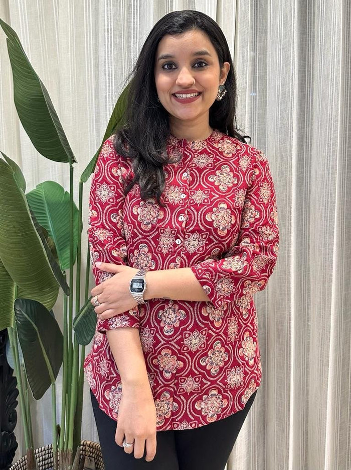 Weekend Rayon Short Kurta- Maroon Mughal Jaal