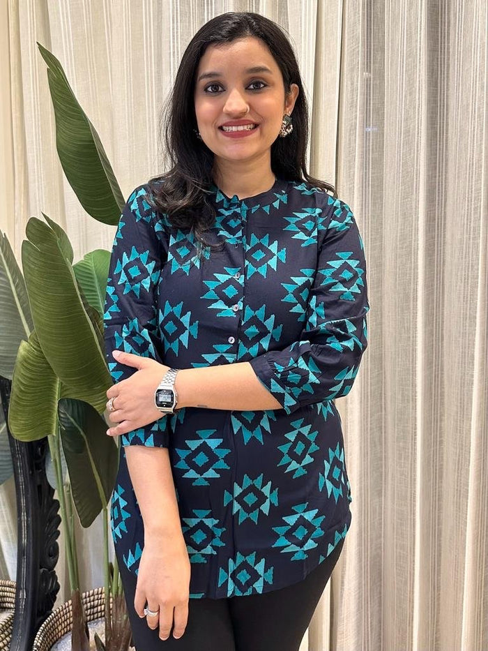 Weekend Rayon Short Kurta- Navy Blue Motif